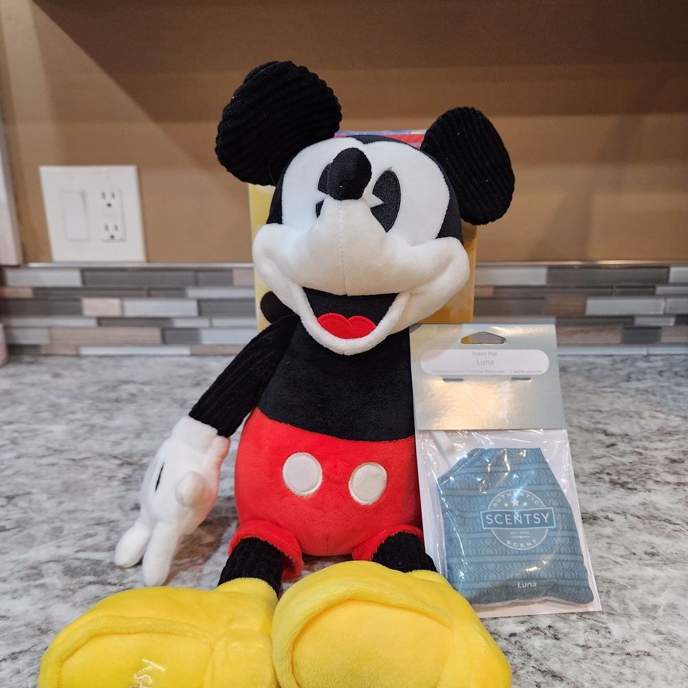 Scentsy Mickey Mouse Scentsy Buddy - Picture 2 of 2